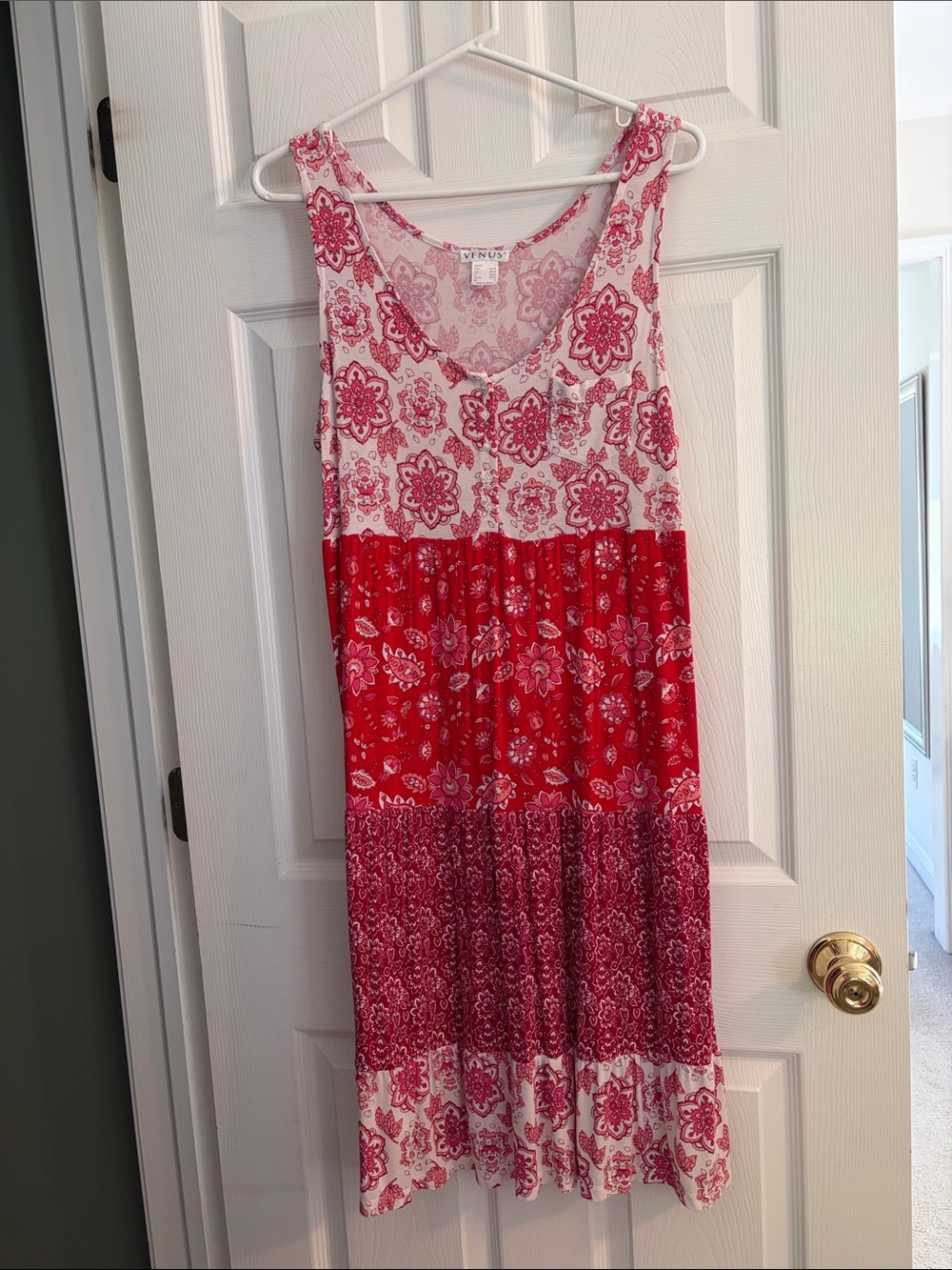 VENUS Red & White Tiered Floral Sleeveless Dress